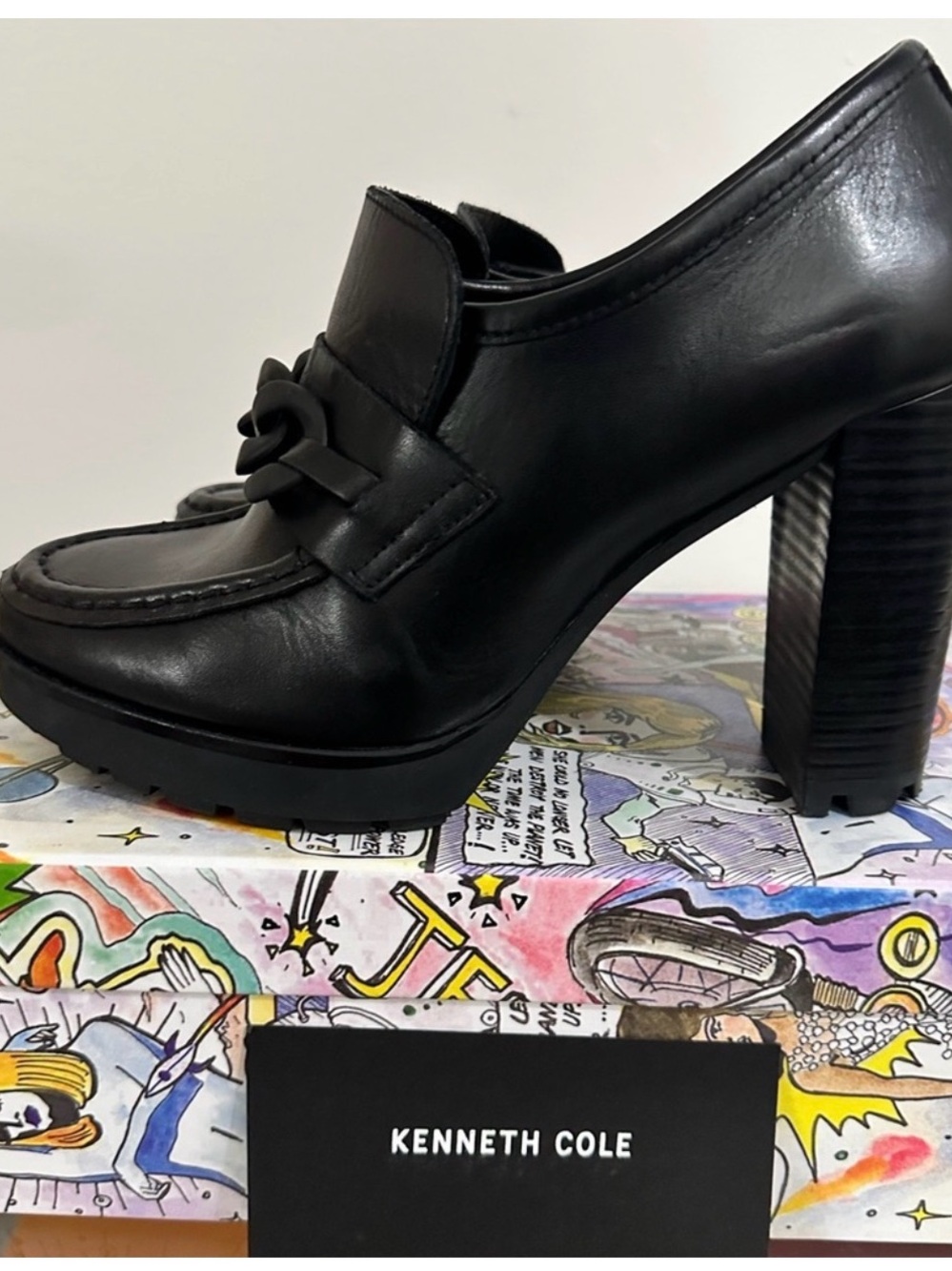 Kenneth Cole New York Justin Black Patent Platform Pumps – Size 8